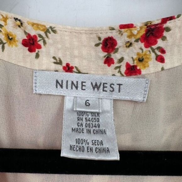 VTG Nine West Y2K‎ Fairy Core Whimsy Silk Floral baby doll blouse Small Size 6 - Picture 2 of 10